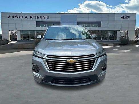 Used 2023 Chevrolet Traverse High Country w/ LPO, Floor Liner Package AWD/4WD image 2