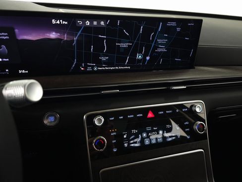 New 2025 Genesis GV80 3.5T Prestige image 19