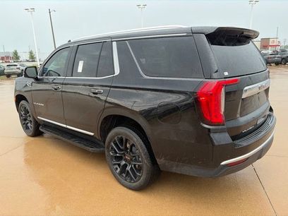 Used 2024 GMC Yukon SLT w/ SLT Luxury Package