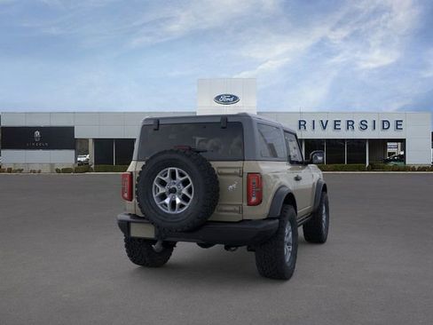 New 2025 Ford Bronco Badlands image 8