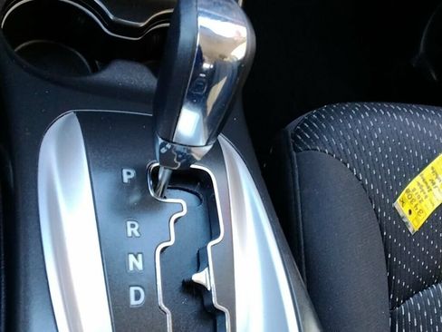 Used 2018 Dodge Journey SE FWD image 20
