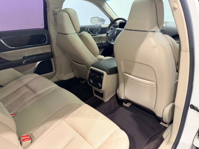 Used 2017 Lincoln Continental Reserve w/ Technology Package AWD/4WD image 24