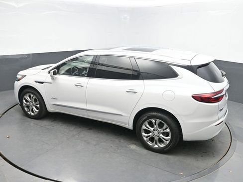 Used 2020 Buick Enclave Avenir w/ Avenir Technology Package image 29