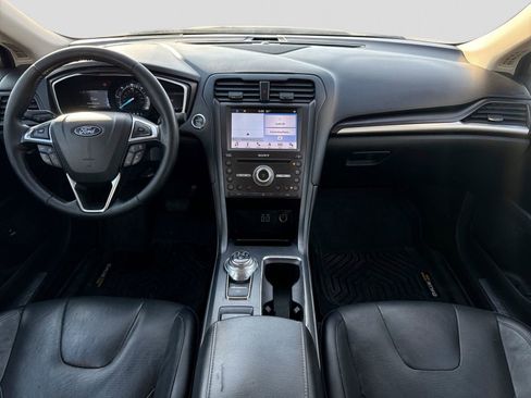 Used 2019 Ford Fusion Titanium image 18