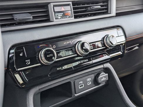 New 2025 Honda Pilot Sport image 15