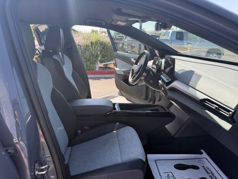 Used 2023 Volkswagen ID.4 Pro RWD image 19