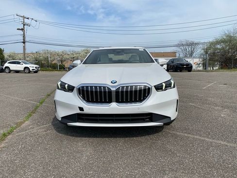New 2026 BMW 530i xDrive AWD/4WD image 2