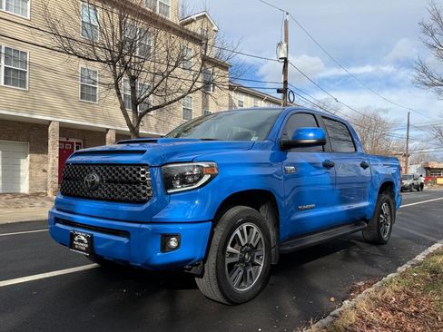 Used 2020 Toyota Tundra SR5 image 2