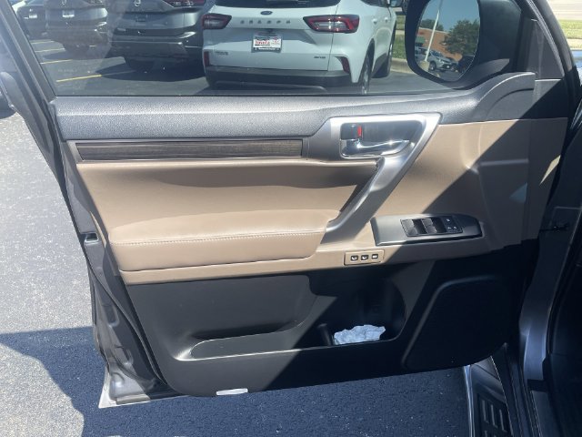 Used 2023 Lexus GX 460 Premium AWD/4WD image 14