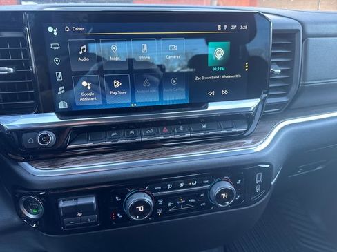 Used 2022 Chevrolet Silverado 1500 LT w/ Protection Package image 11