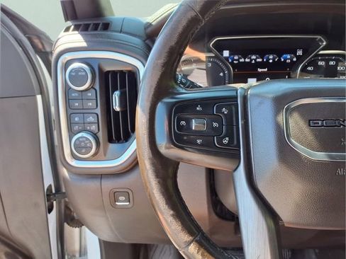 Used 2020 GMC Sierra 2500 Denali w/ Denali Ultimate Package AWD/4WD image 21