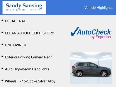 Used 2021 Toyota RAV4 XLE w/ XLE Grade Weather Package image 7