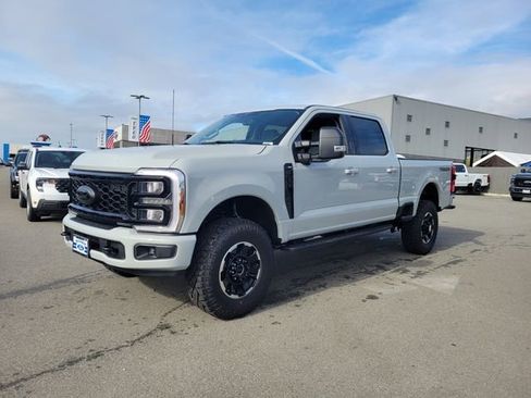 New 2026 Ford F250 XLT w/ XLT Premium Package image 2