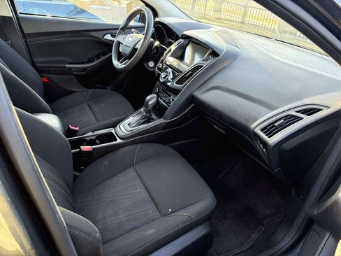 Used 2017 Ford Focus SEL FWD image 18