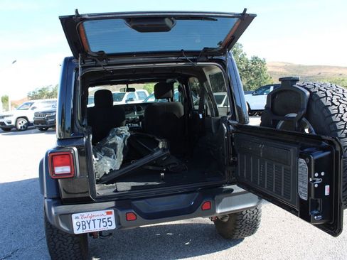 Used 2022 Jeep Wrangler Unlimited Sport AWD/4WD image 11