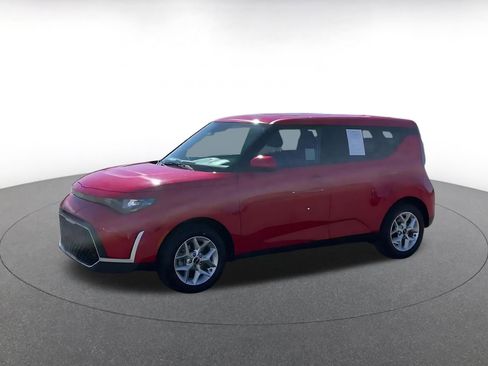 Used 2025 Kia Soul LX w/ LX Technology Package image 8