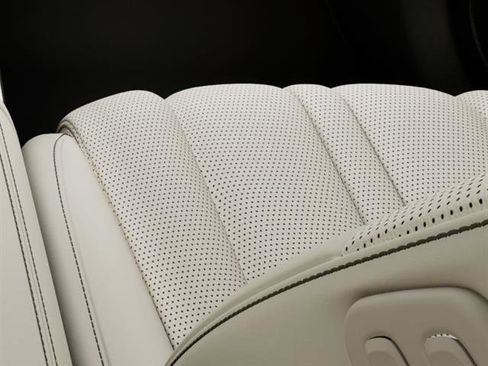 New 2026 Genesis GV80 2.5T Select image 16