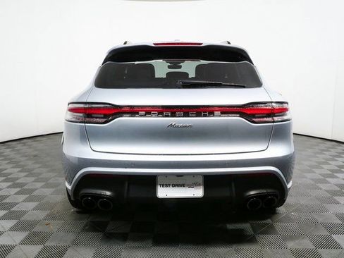 Certified 2024 Porsche Macan AWD/4WD image 31
