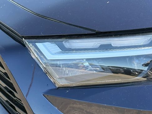 Used 2025 Toyota RAV4 XLE image 9