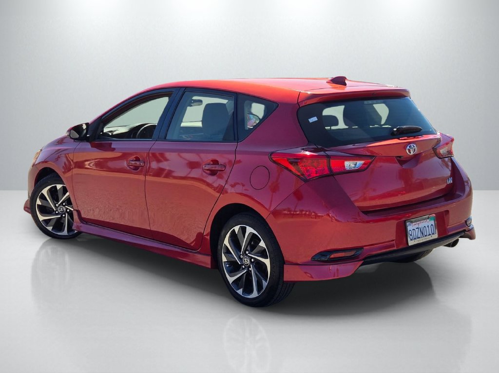 Used 2018 Toyota Corolla iM w/ Carpet Mat Package (TMS) FWD image 6