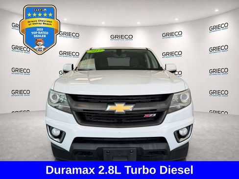 Used 2017 Chevrolet Colorado Z71 AWD/4WD image 2