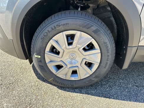 New 2026 Nissan Kicks S w/ Charging Package FWD image 11