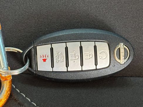 Used 2025 Nissan Altima 2.5 SV FWD image 21