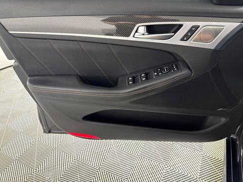 Used 2019 Genesis G80 3.3T Sport RWD image 10