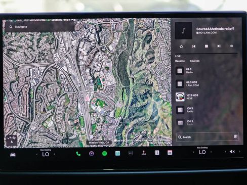 Used 2022 Tesla Model S Plaid image 14