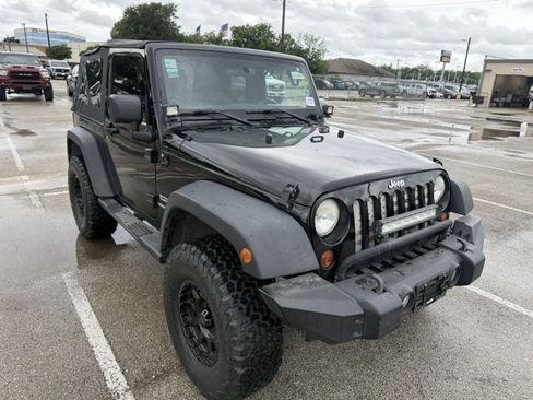 Used 2013 Jeep Wrangler Sport AWD/4WD image 3