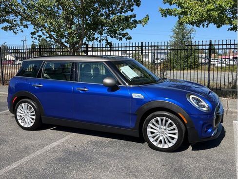 Used 2019 MINI Cooper Clubman S w/ Starlight Blue Edition image 3