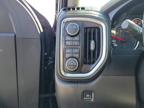 Used 2020 Chevrolet Silverado 1500 RST image 20