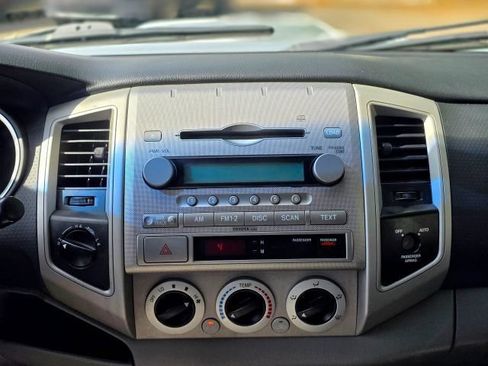 Used 2006 Toyota Tacoma 4x4 Access Cab V6 image 26