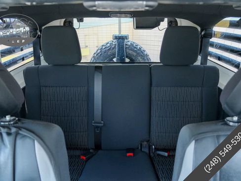Used 2012 Jeep Wrangler Unlimited Sahara AWD/4WD image 20