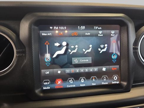 Used 2023 Jeep Wrangler Unlimited Sahara w/ Cold Weather Group AWD/4WD image 24