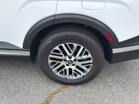Used 2026 Hyundai Palisade SEL FWD image 21