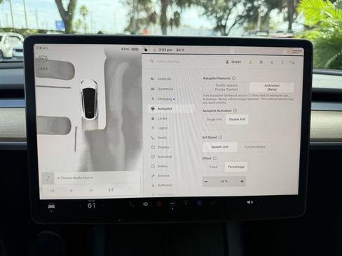 Used 2023 Tesla Model Y Long Range image 28