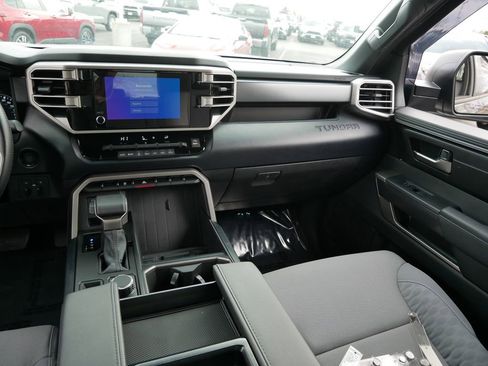 Used 2025 Toyota Tundra SR5 AWD/4WD image 15