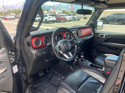 Used 2018 Jeep Wrangler Unlimited Rubicon w/ LED Lighting Group AWD/4WD image 11