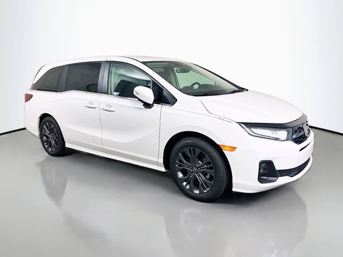 New 2026 Honda Odyssey Touring image 22