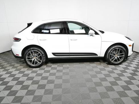 New 2026 Porsche Macan AWD/4WD image 29