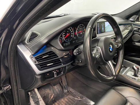 Used 2018 BMW X5 M w/ Executive Package image 35