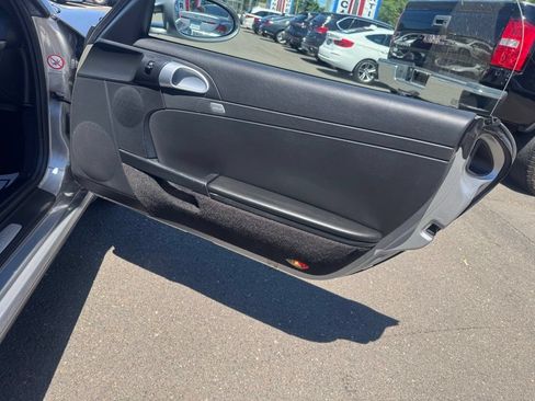 Used 2006 Porsche Boxster RWD image 21
