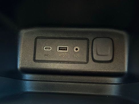 Used 2019 Chevrolet Equinox LT FWD image 37