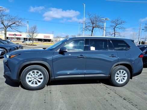 Used 2026 Toyota Grand Highlander AWD image 4