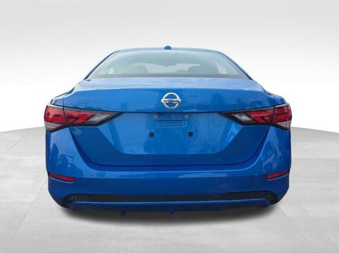 Used 2020 Nissan Sentra SV image 7
