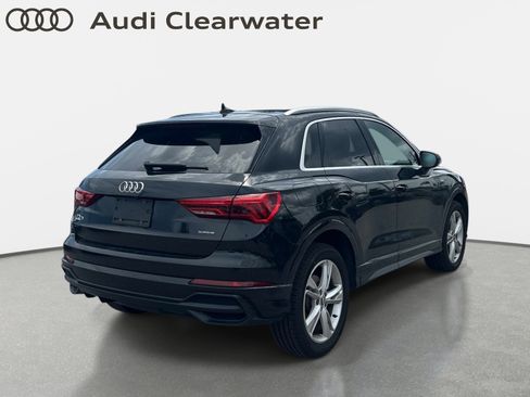 Used 2020 Audi Q3 2.0T Premium w/ Convenience Package AWD/4WD image 3