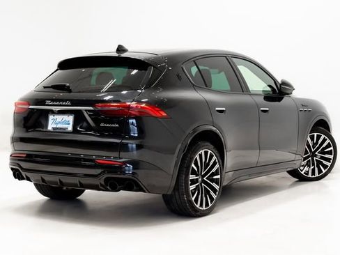 Used 2023 Maserati Grecale Modena image 28
