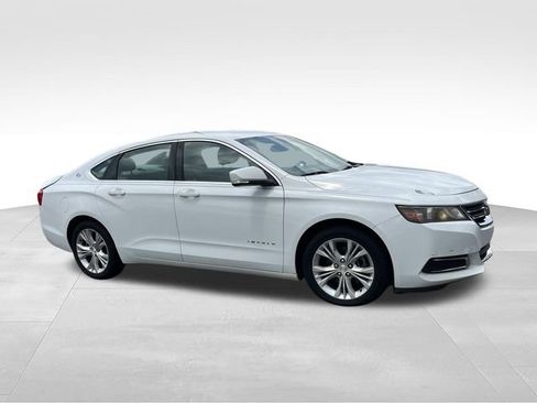 Used 2014 Chevrolet Impala LT w/ Convenience Package FWD image 2