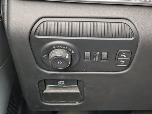 Used 2023 Jeep Grand Wagoneer L Series III image 21